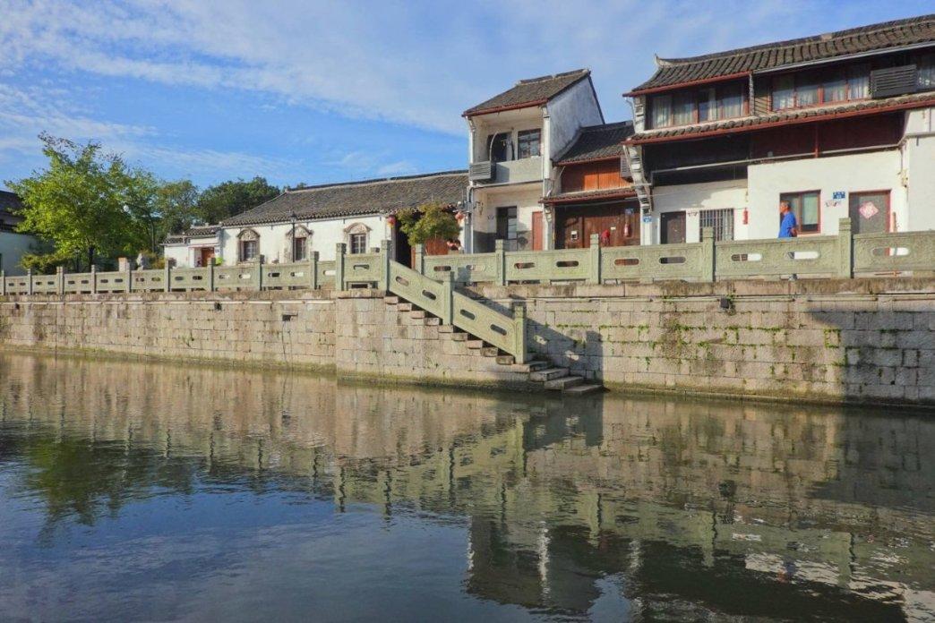 第四代奔腾B70劲·纯·臻设计语言，秉持匠心精神，传承东方风雅